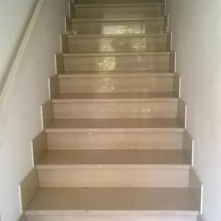 Stella Marina Apartament טירניה