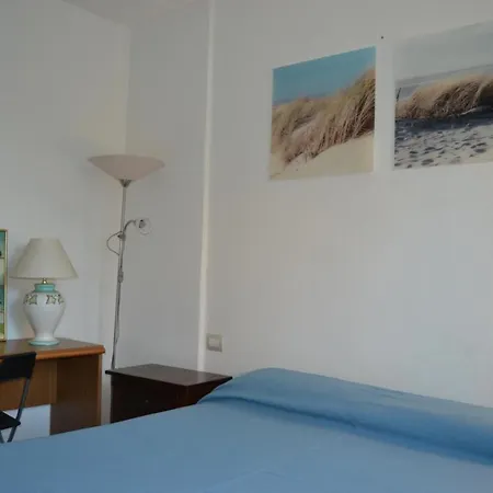 Stella Marina Apartament * Tirrenia