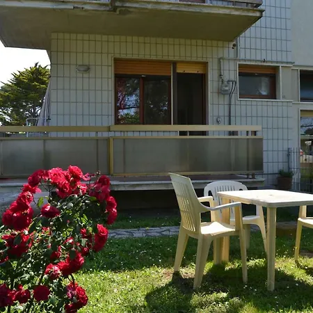 Stella Marina Apartament Holiday home Tirrenia
